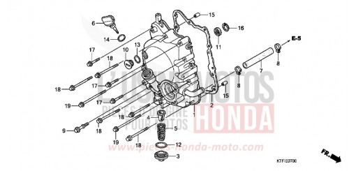 PANNEAU CARTER-MOTEUR D. SH125RA de 2010